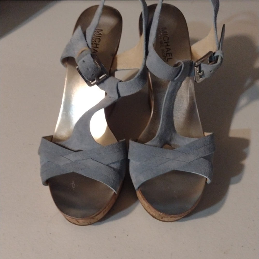 Michael by Michael kors blue wedged sandal size 9 and 1/2